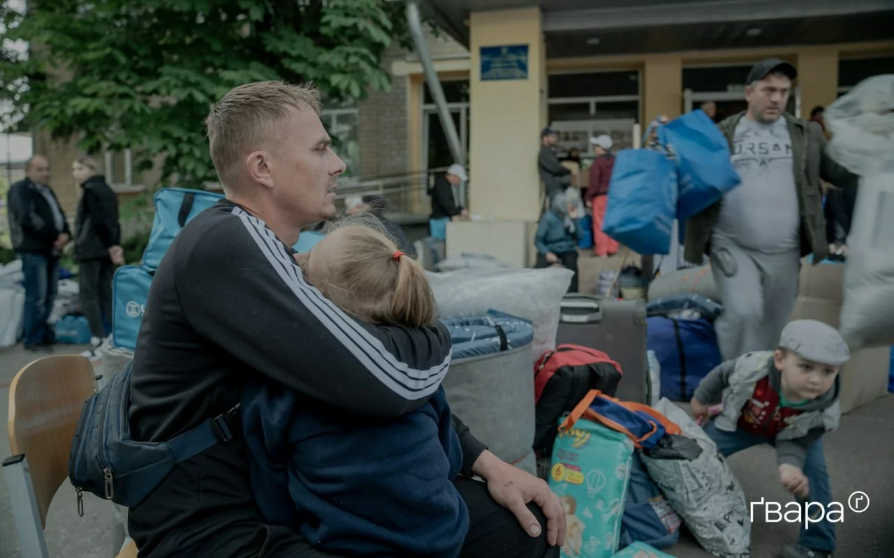 зображення до посту: Кому хочеться лишати свою домівку? Люди повинні це зробити, щоб врятувати життя — волонтер про евакуацію з Вовчанська