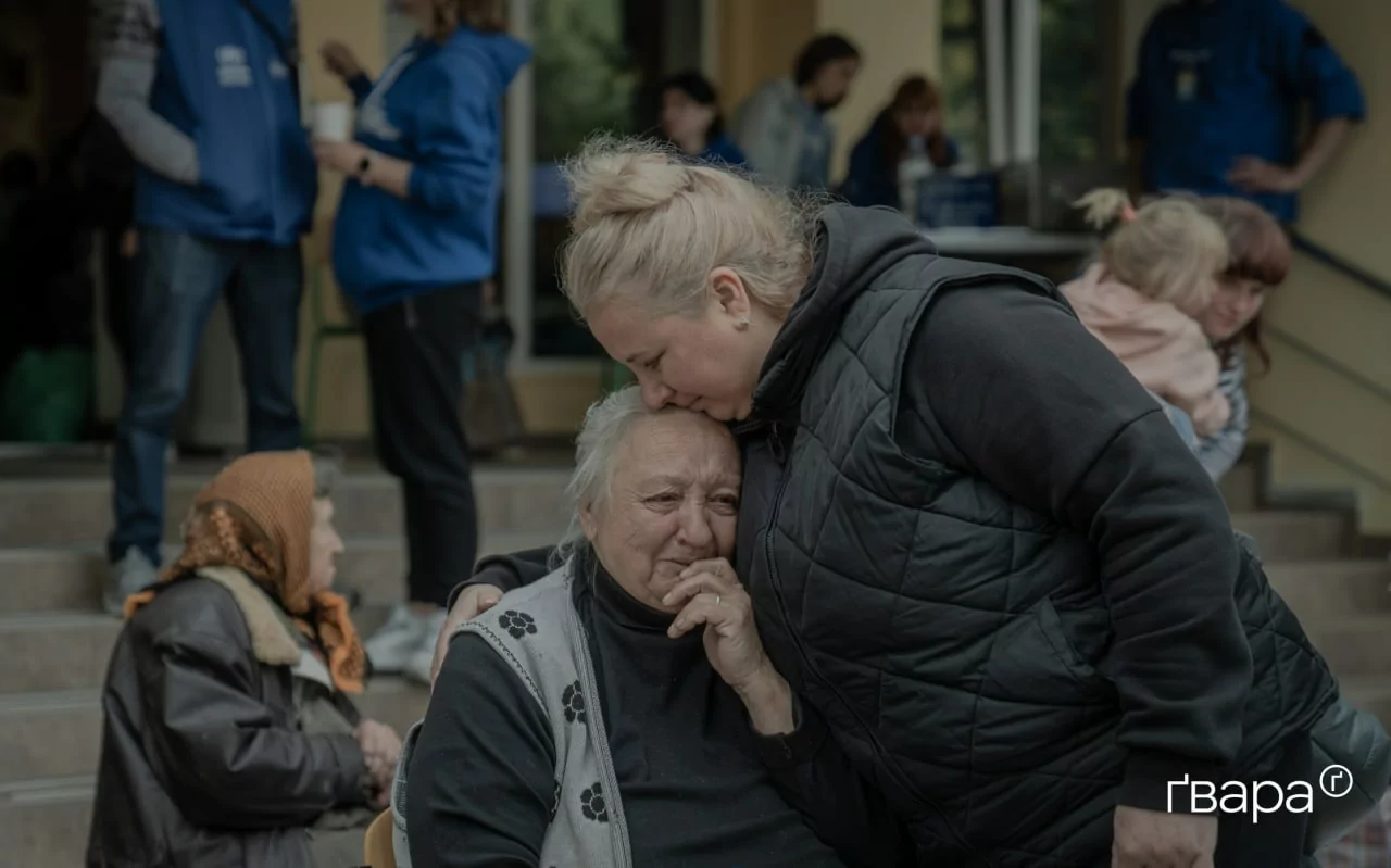 зображення до посту: Кому хочеться лишати свою домівку? Люди повинні це зробити, щоб врятувати життя — волонтер про евакуацію з Вовчанська