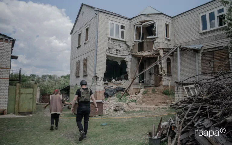 Російська армія вдарила по Дергачах: дві людини постраждали