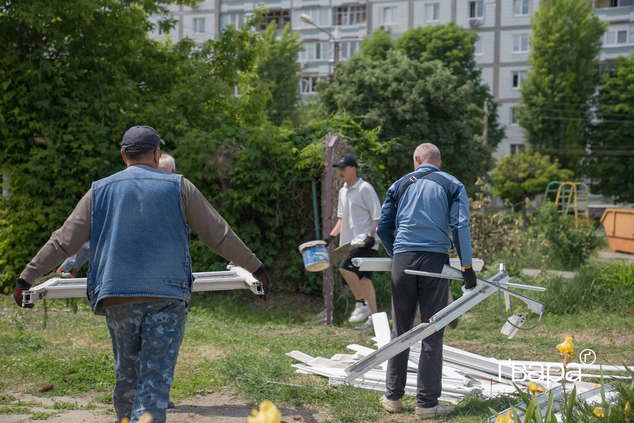 зображення до посту: Росіяни зруйнували дитячий садок у Чугуєві на Харківщині — фото