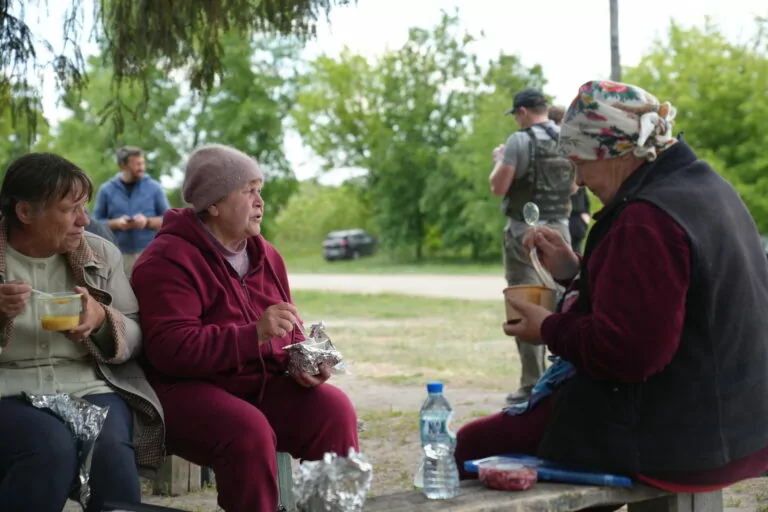Governor: Near 8,000 civilians evacuated from border settlements of Kharkiv Oblast
