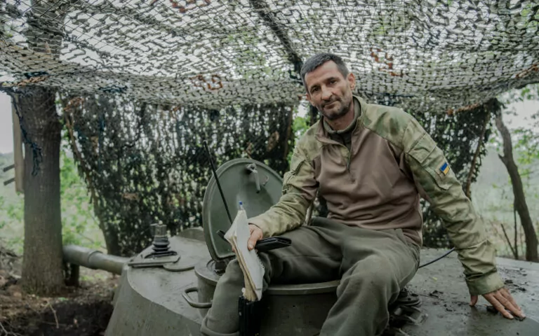 Артилерія на Купʼянському напрямку: дефіцит снарядів, мобілізація та мотивація — ВІДЕО