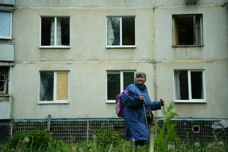 Russian army drops glide air bomb on Kharkiv, injures 4