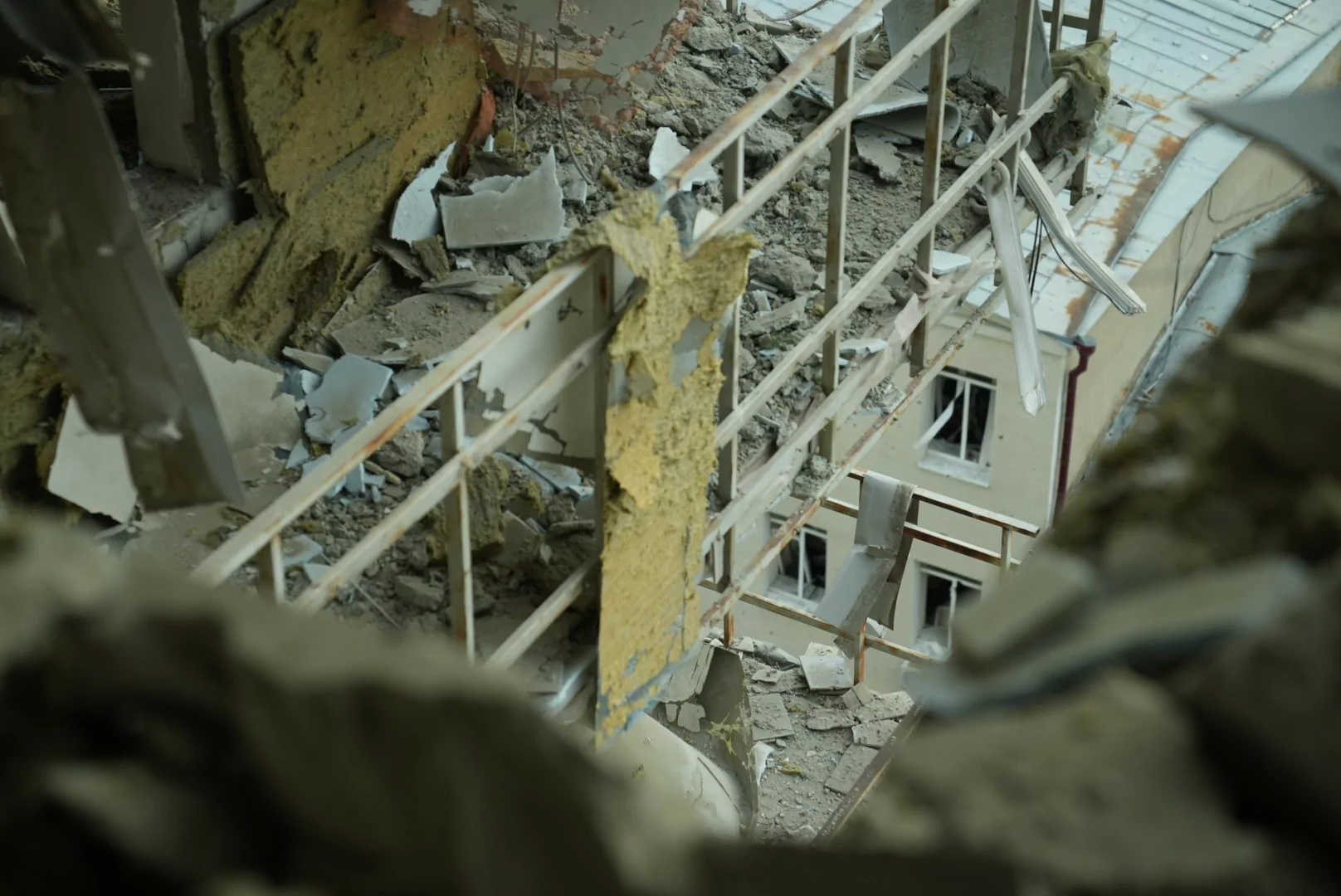 зображення до посту: “Every day, you think about how to survive through this.” Russian bombardment of Kharkiv injures 21 people, including 3 children (in photos)