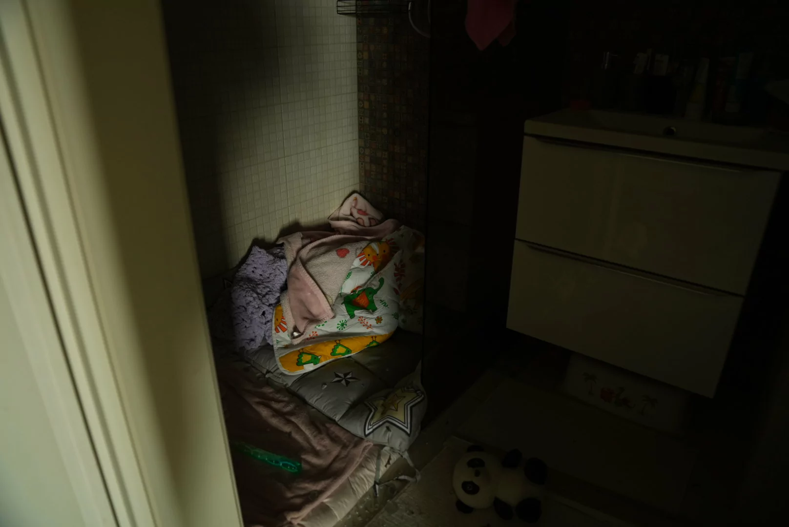 зображення до посту: “Every day, you think about how to survive through this.” Russian bombardment of Kharkiv injures 21 people, including 3 children (in photos)