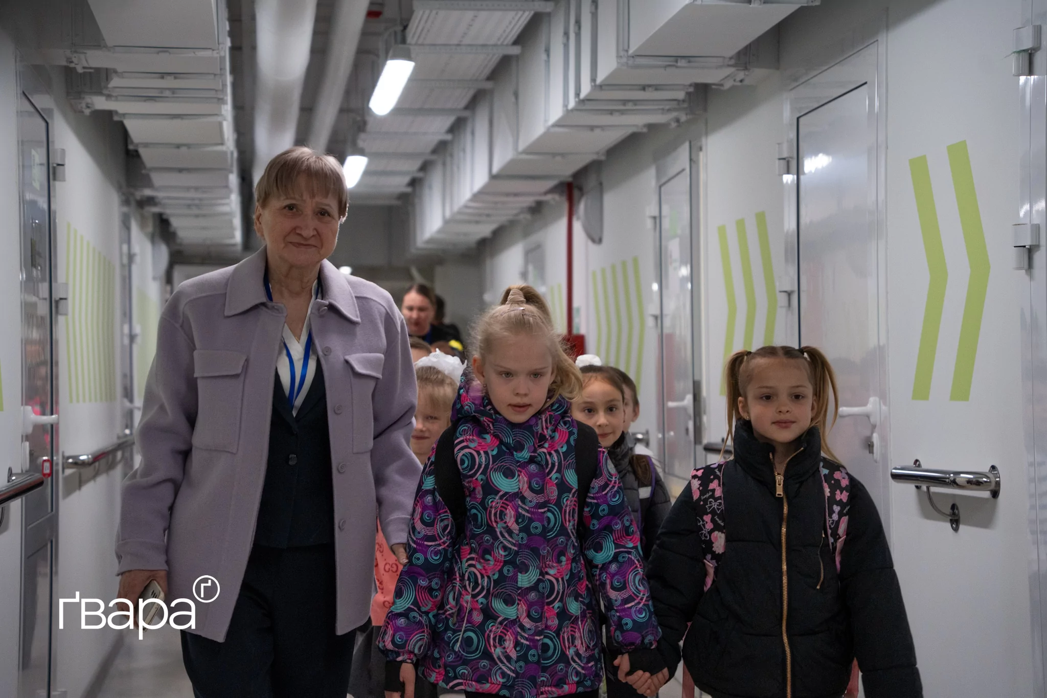 зображення до посту: У Харкові провели перші уроки в підземній школі — фото
