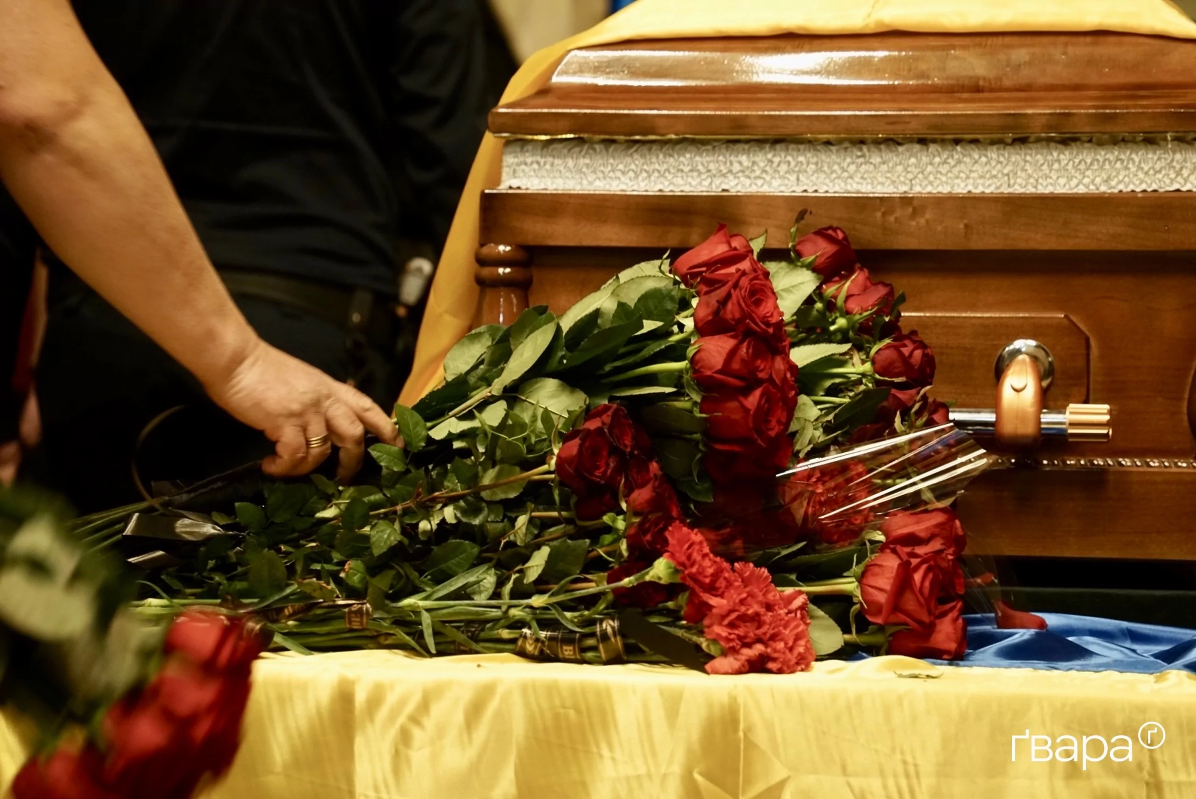 зображення до посту: У Харкові попрощалися з поліцейським, який загинув у Вовчанську під час евакуації людей