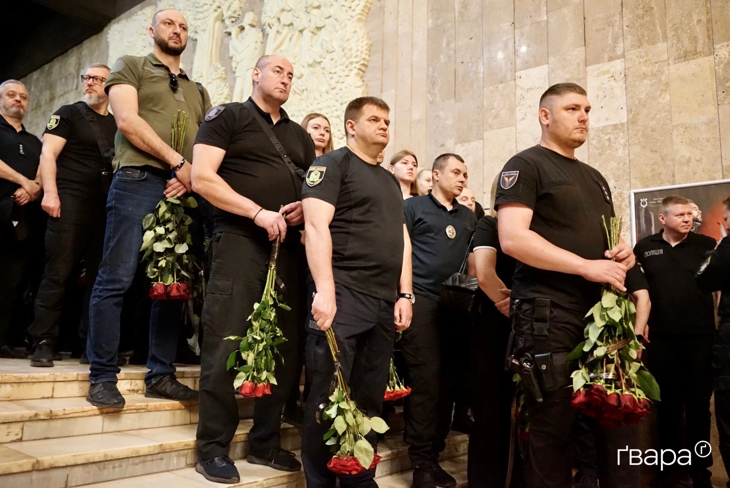зображення до посту: У Харкові попрощалися з поліцейським, який загинув у Вовчанську під час евакуації людей