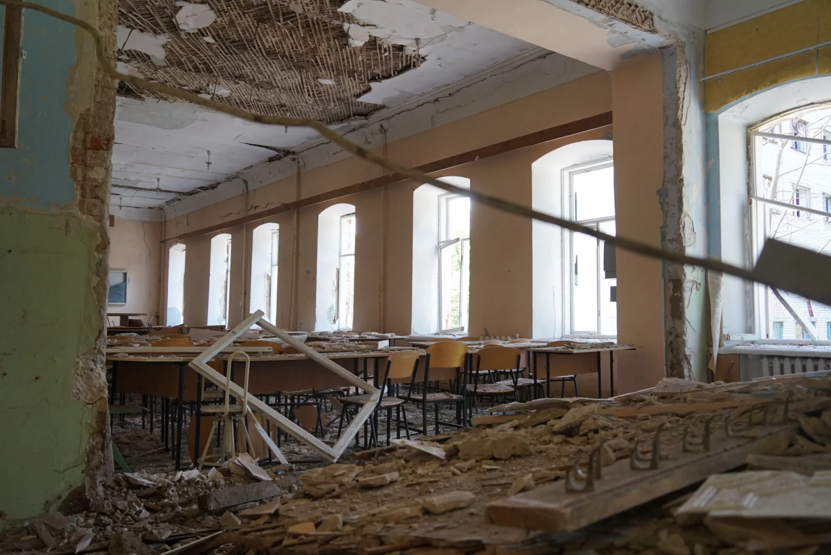 зображення до посту: In photos: Russian launches missile attack on Kharkiv overnight, injures 7 people, damages 23 houses