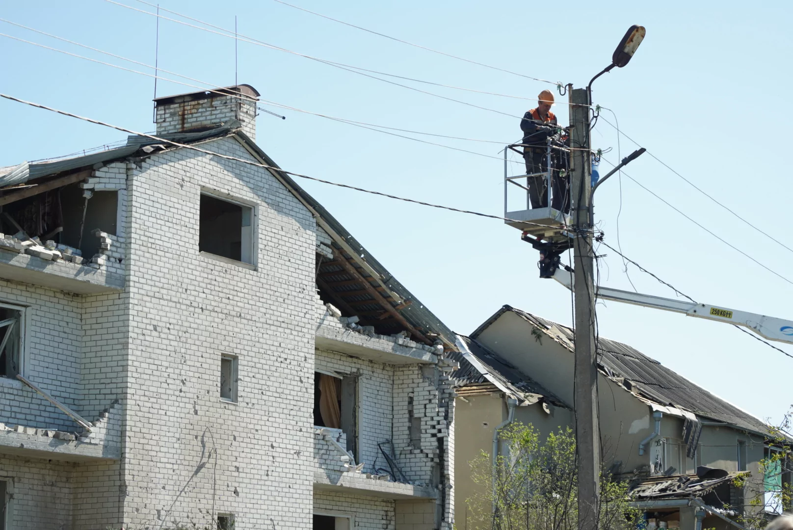 зображення до посту: In photos: Russians drop glide bombs on Kharkiv, damaging 15 private houses