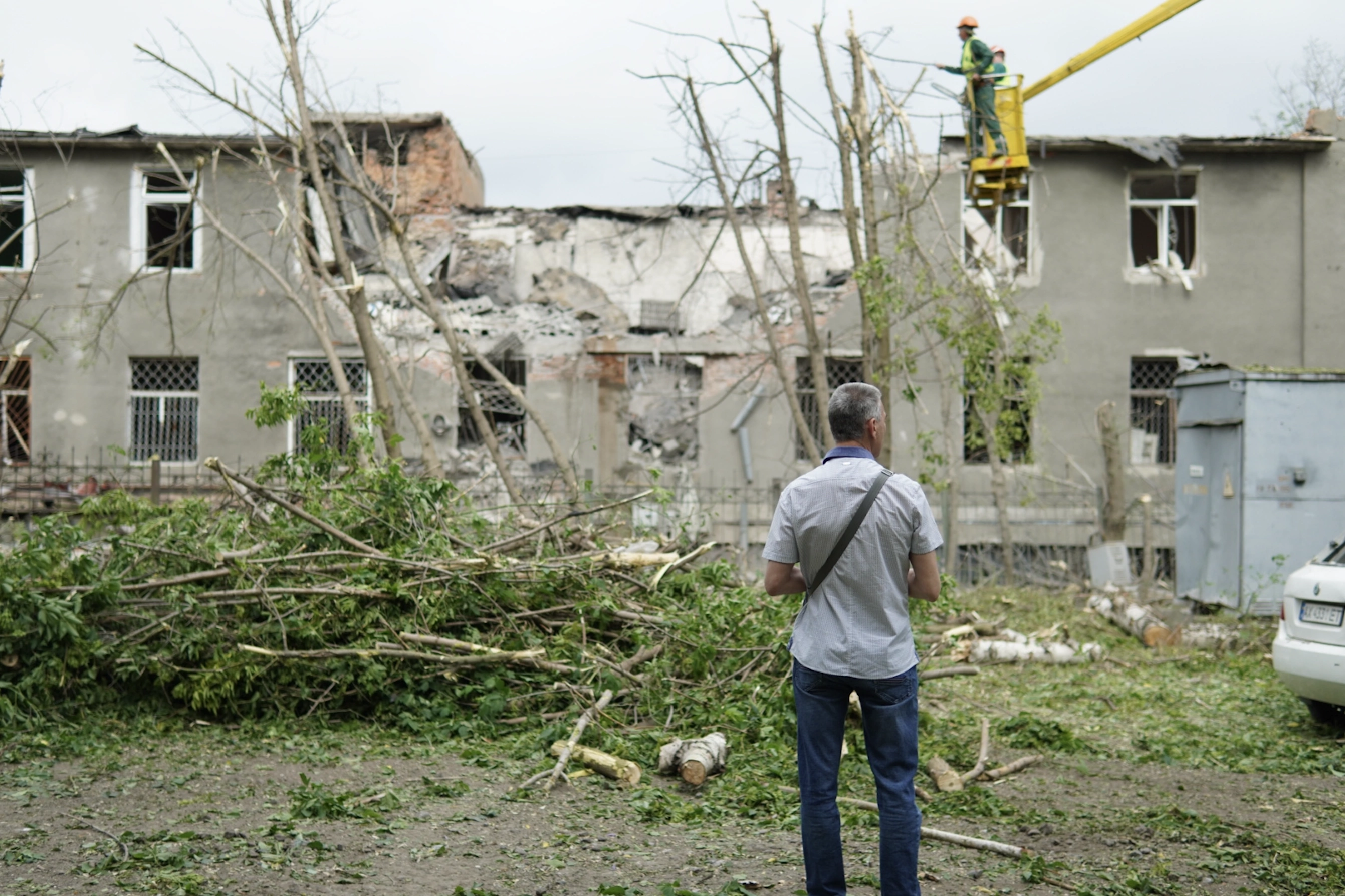 зображення до посту: In photos: Russian launches missile attack on Kharkiv overnight, injures 7 people, damages 23 houses