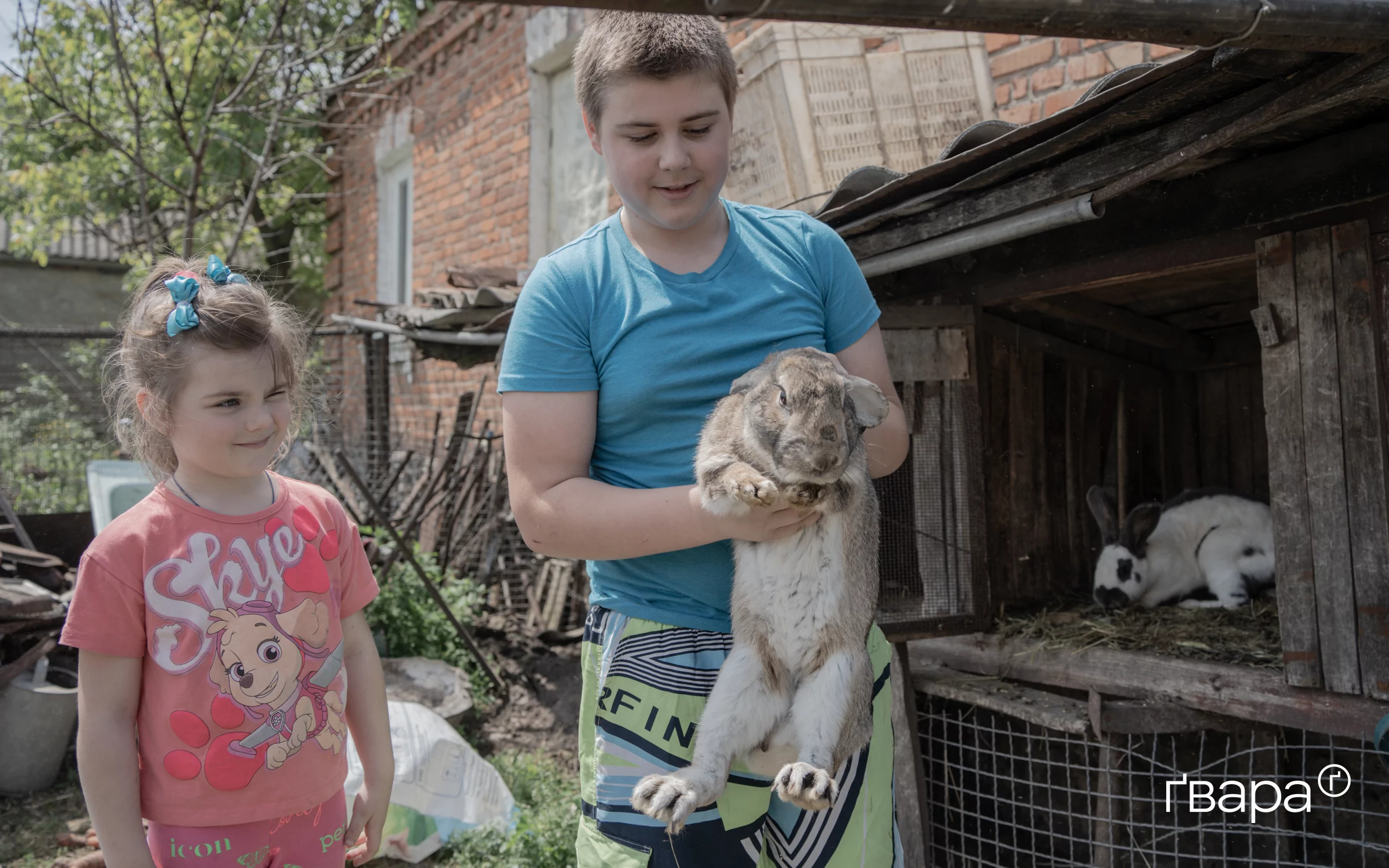 зображення до посту: Тут я не боюся залишати сина самого вдома: історія евакуйованої родини з Веселого на Харківщині