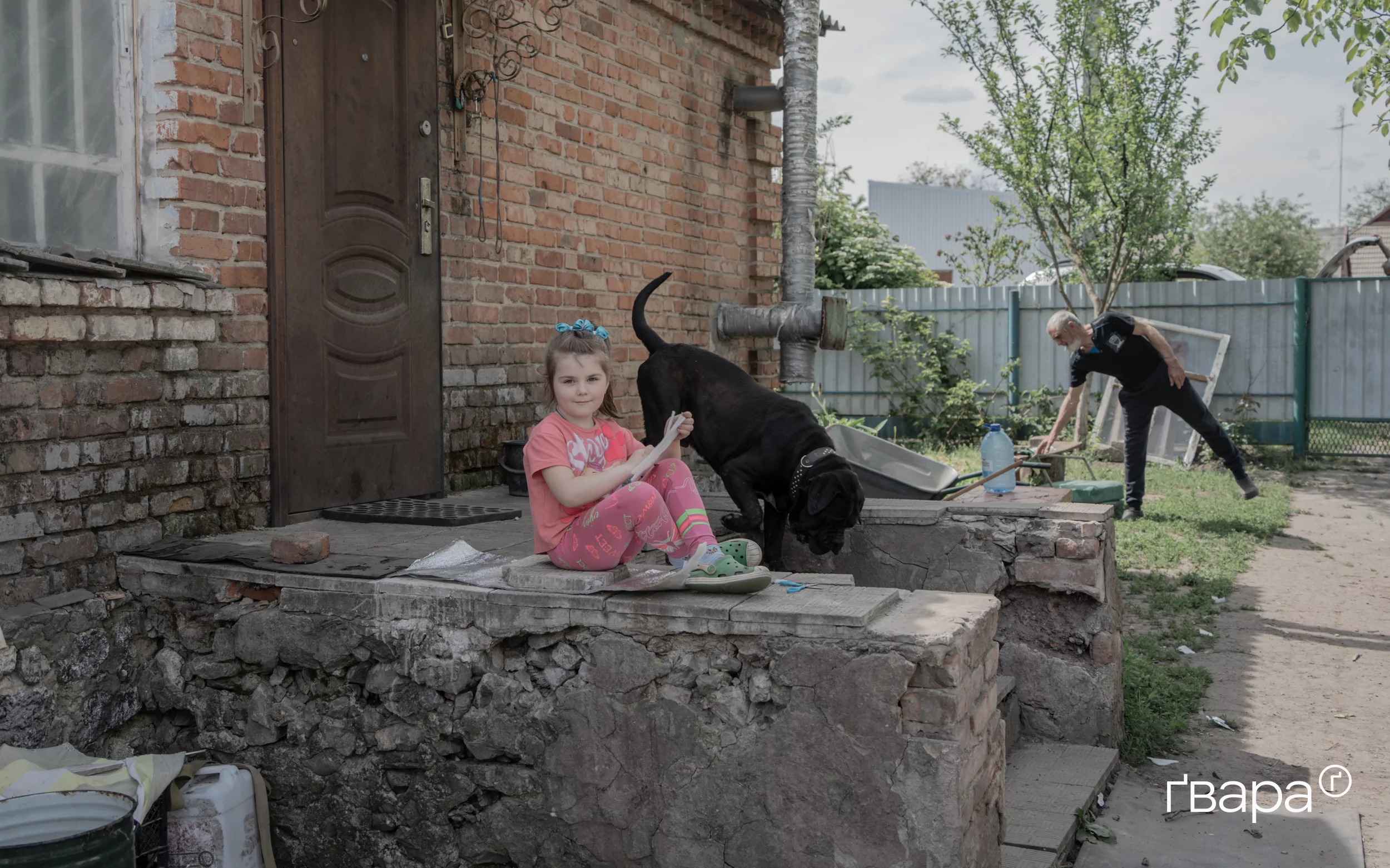 зображення до посту: Тут я не боюся залишати сина самого вдома: історія евакуйованої родини з Веселого на Харківщині