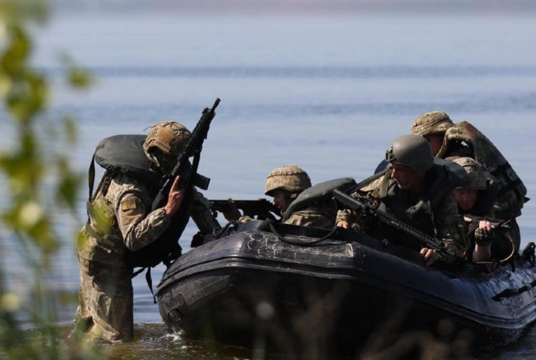 Уряд підтримав законопроєкт, який дозволить іноземцям служити за контрактом