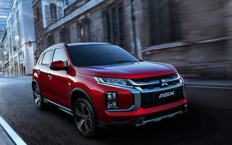 На Харківщині у селі за 6 км від фронту придбали службовий автомобіль за майже 1,1 млн грн