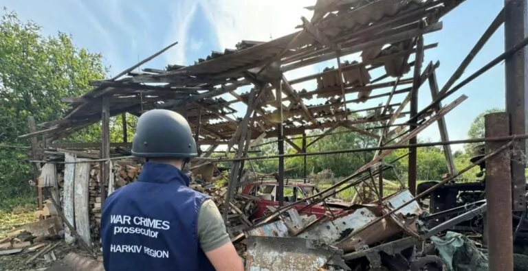 Прокурори показали наслідки нічного авіаудару по Харкову
