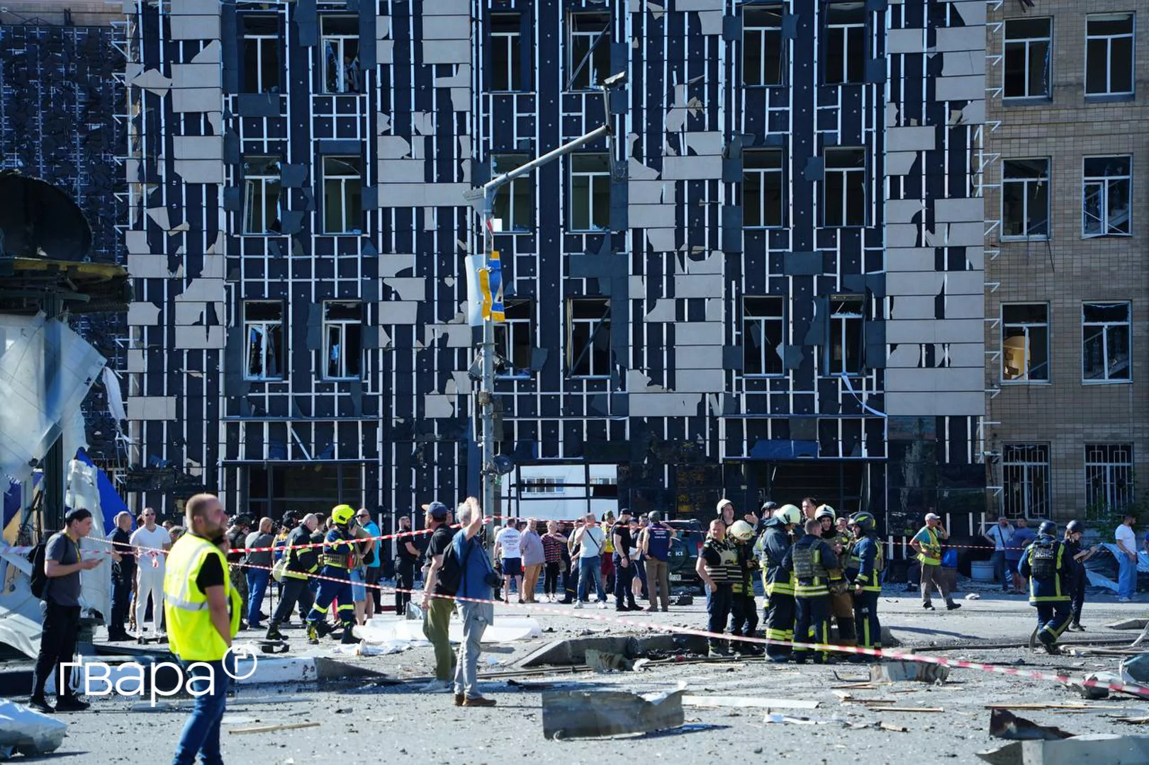 зображення до посту: Наслідки авіаційних ударів по Харкову — фоторепортаж