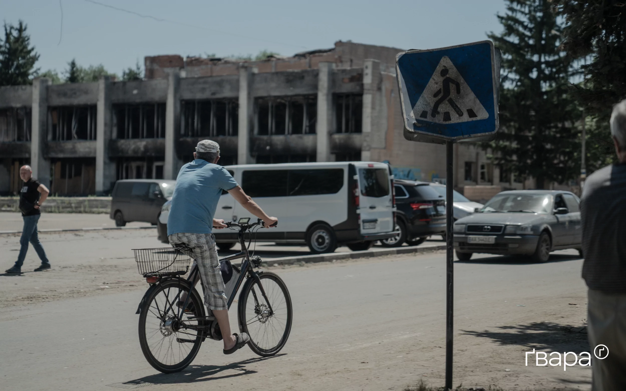 зображення до посту: «Зруйновано майже весь центр»: як живе Борова на Харківщині