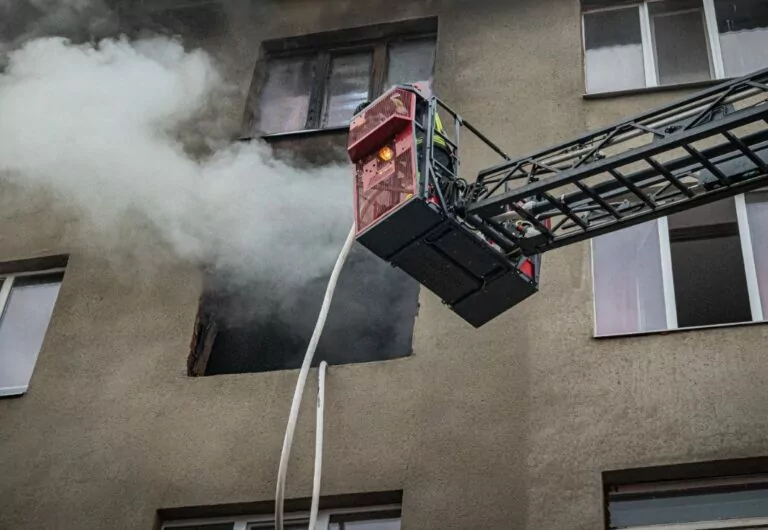 У лікарні помер чоловік, постраждалий під час пожежі у психоневрологічному інтернаті на Харківщині