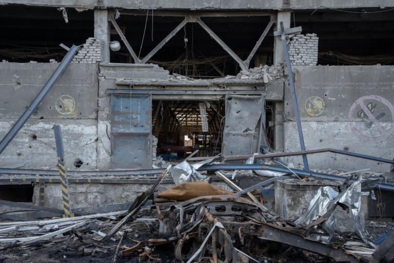 Russians drop FAB-500 bomb on Kharkiv postal depot, kill 1, injure 10, including 8-month-old child (in photos)