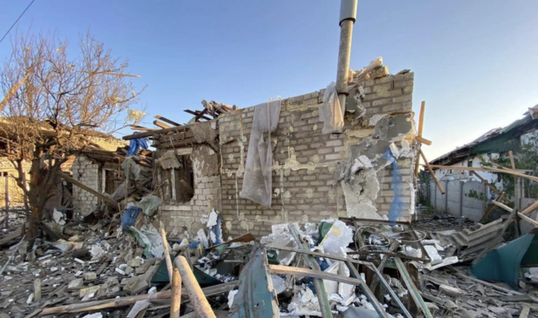 На Харківщині вночі внаслідок обстрілу КАБом загинула жінка