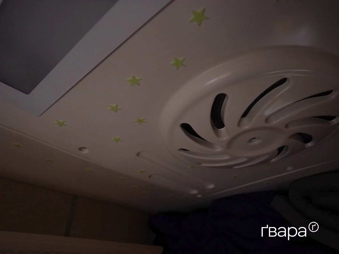 зображення до посту: З Харкова вперше відправився потяг з дитячим вагоном  — фоторепортаж