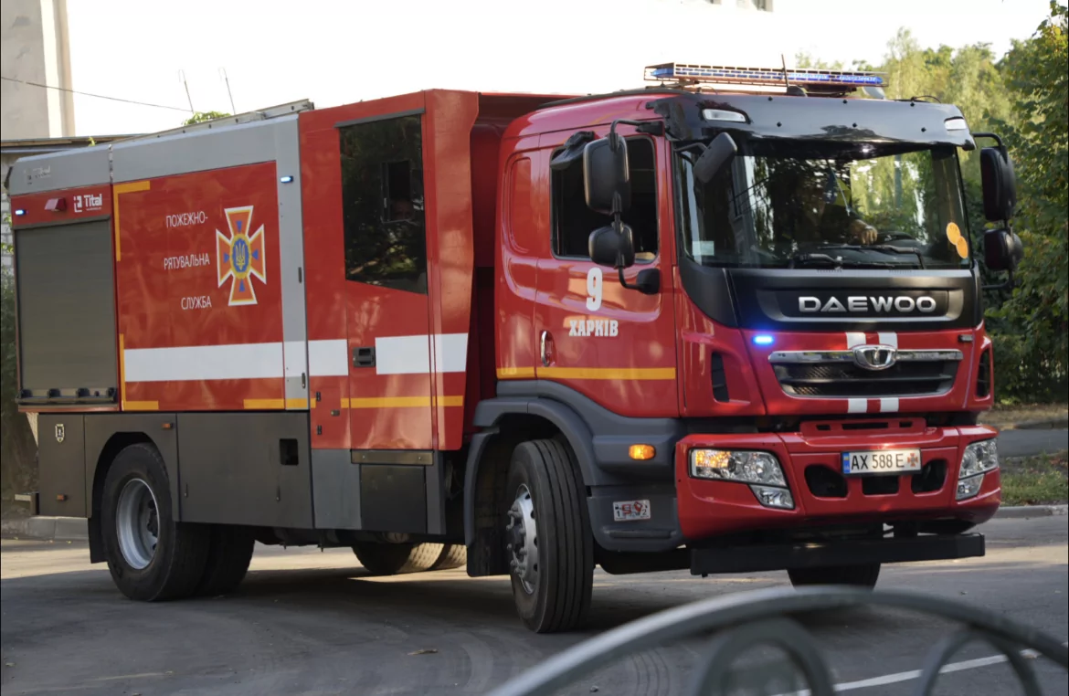 зображення до посту: Армія РФ обстріляла пʼять різних локацій у Харкові: понад 40 постраждалих — фото
