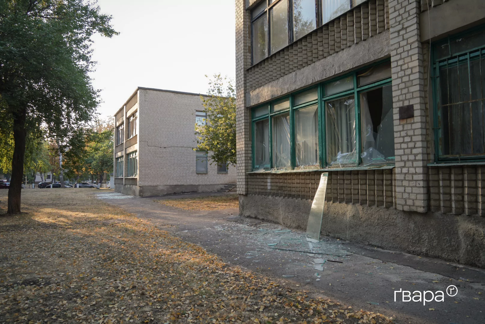зображення до посту: Внаслідок влучання КАБу в Салтівському районі Харкова загинув чоловік — фоторепортаж
