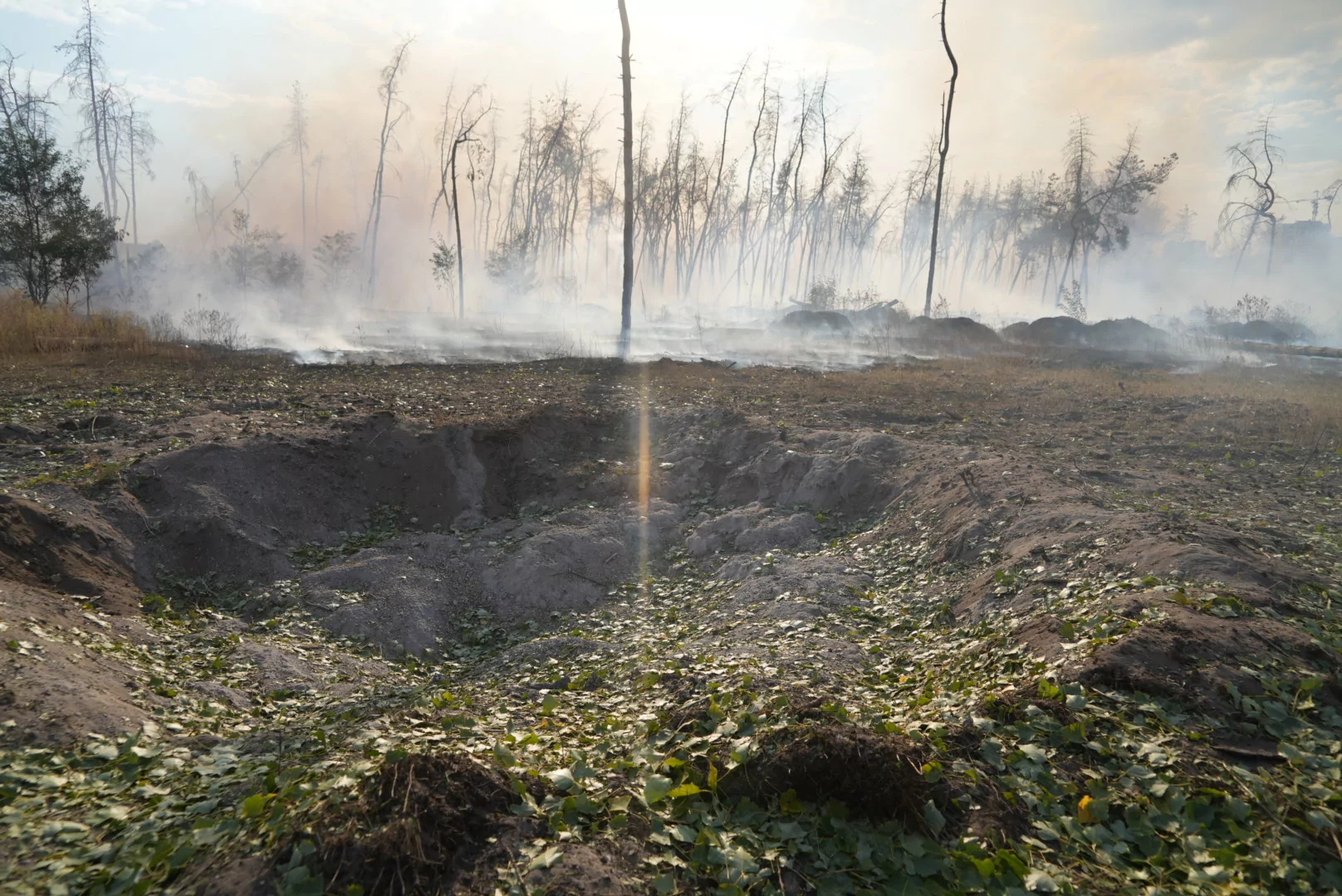 зображення до посту: In photos: Russian army dropped glide bombs on Kharkiv, its suburbs, injure 9, including 4 rescuers and 15-year-old boy