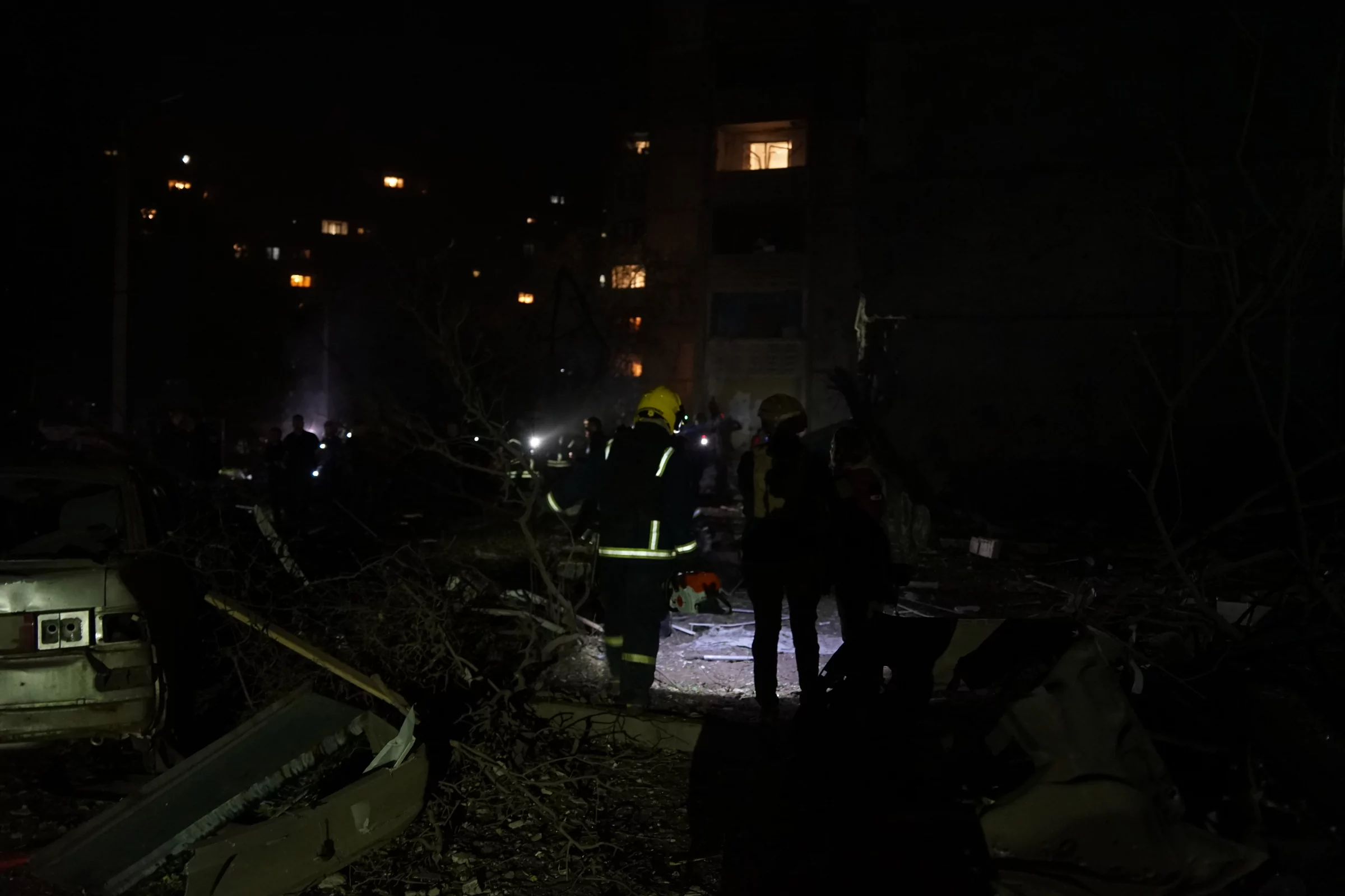 зображення до посту: “Entire hospital room is bloodied.” Russia bombarded Kharkiv, damaging hospital, residential buildings, injuring 36, including 5 children (in photos)  