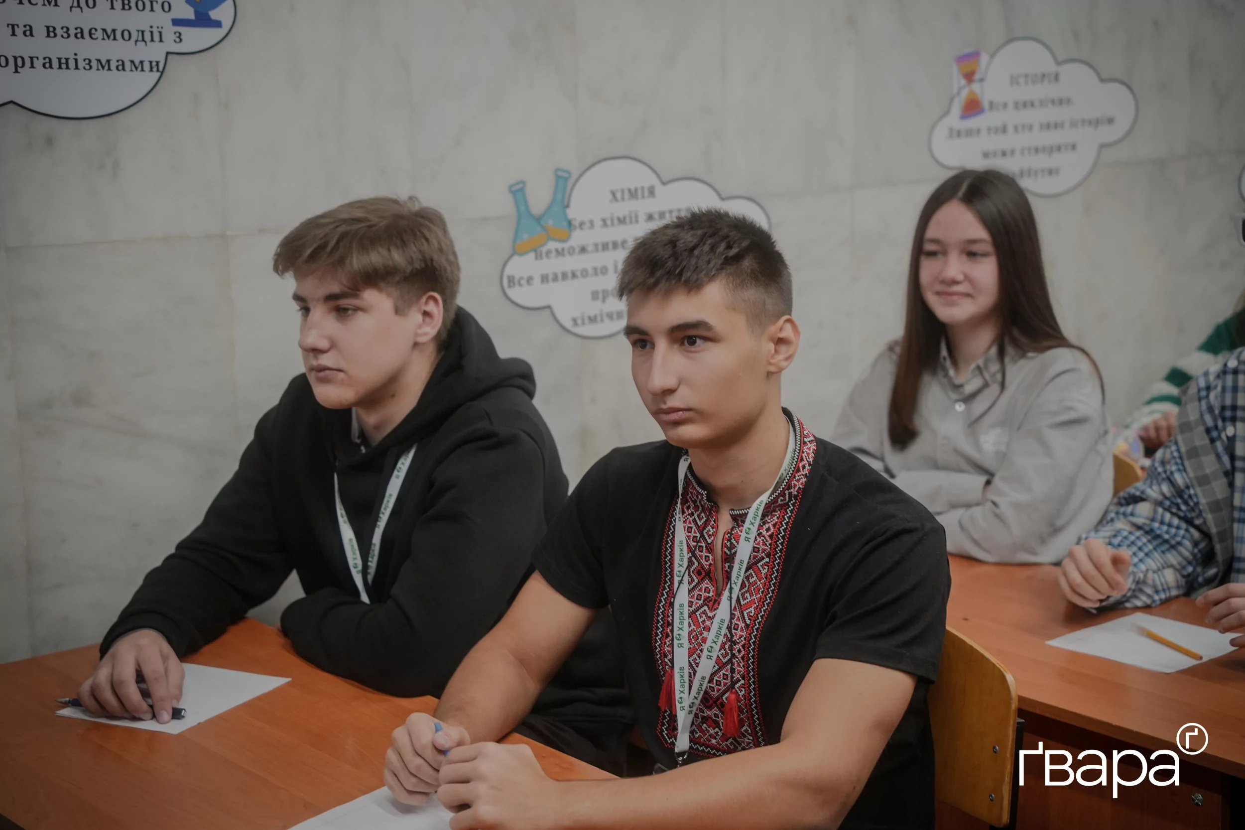 зображення до посту: Учні харківської метрошколи долучилися до радіодиктанту національної єдності — фоторепортаж