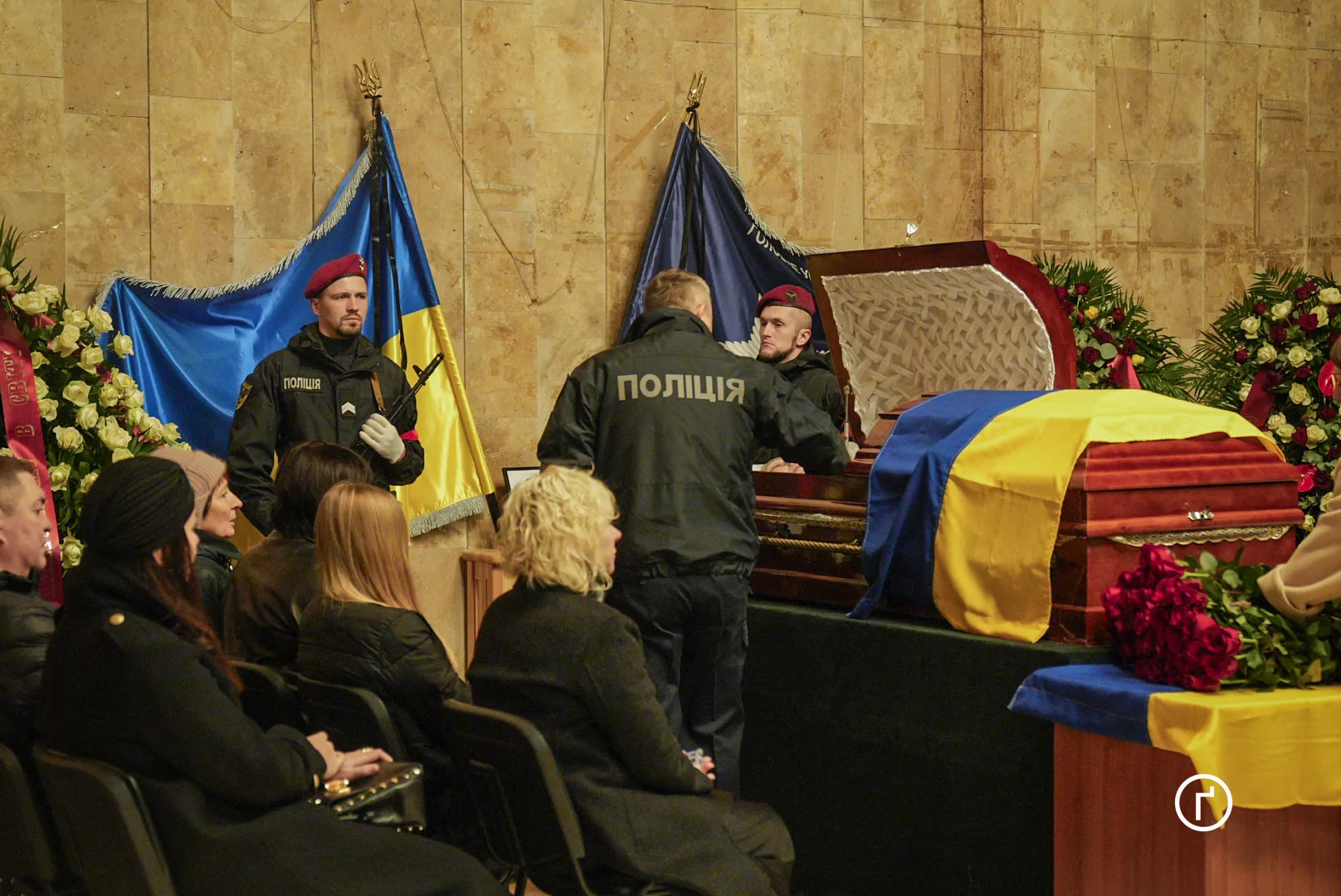 зображення до посту: В Харкові попрощалися з поліцейським Андрієм Матвієнком — фото