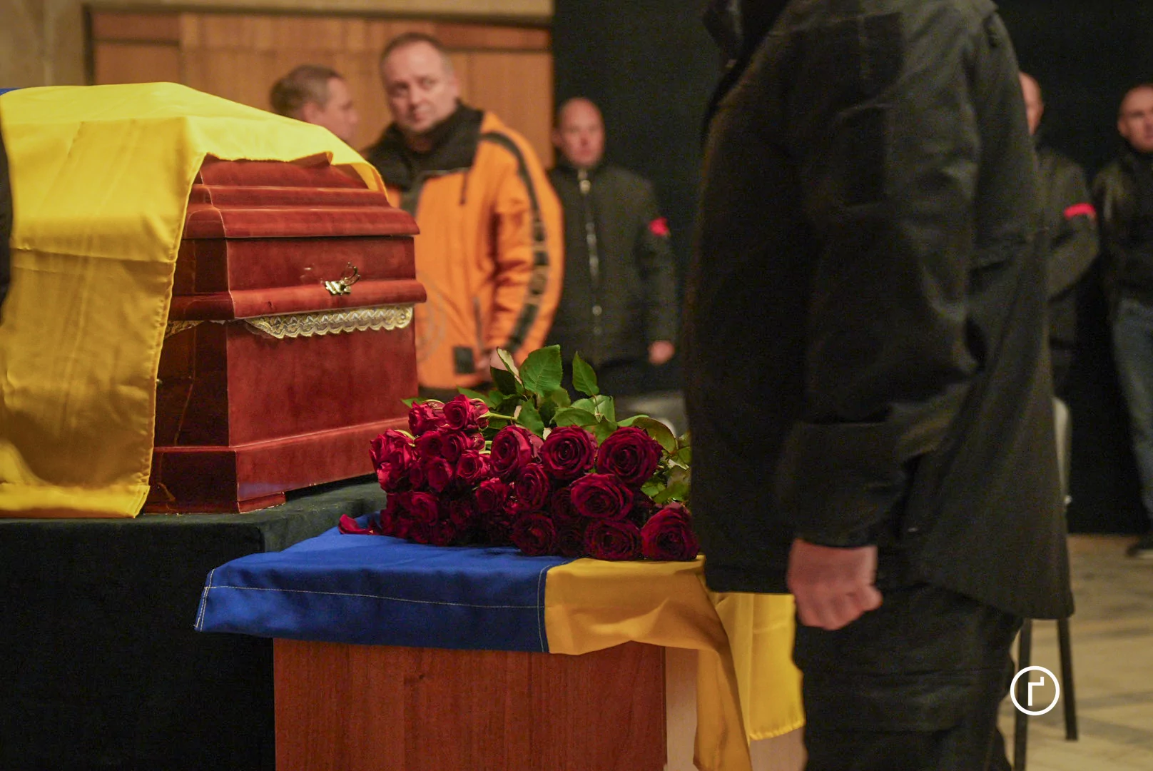 зображення до посту: В Харкові попрощалися з поліцейським Андрієм Матвієнком — фото