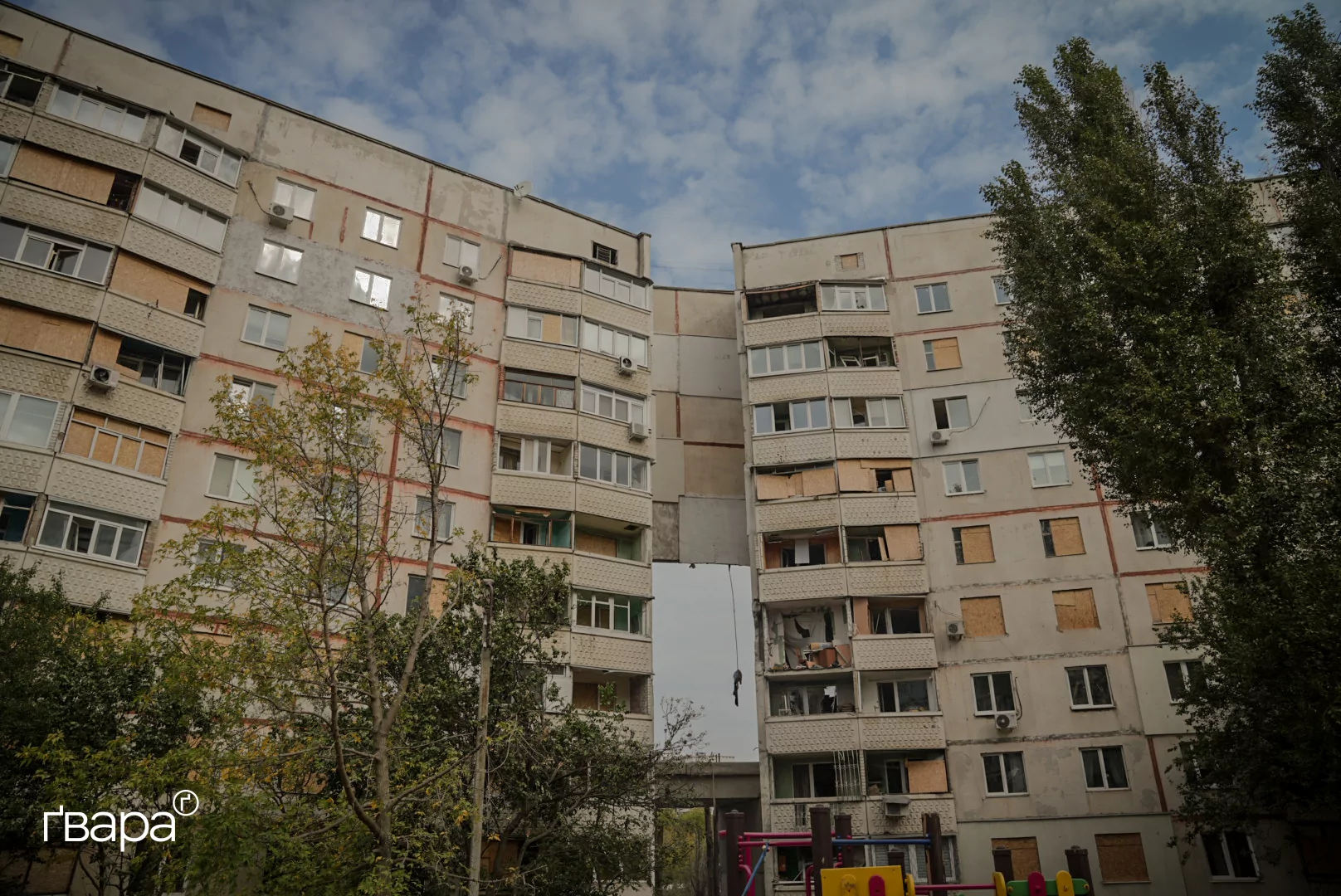 зображення до посту: «Не вірив, що сюди може прилетіти»: шлях, який проходять мешканці Харкова, втративши житло 