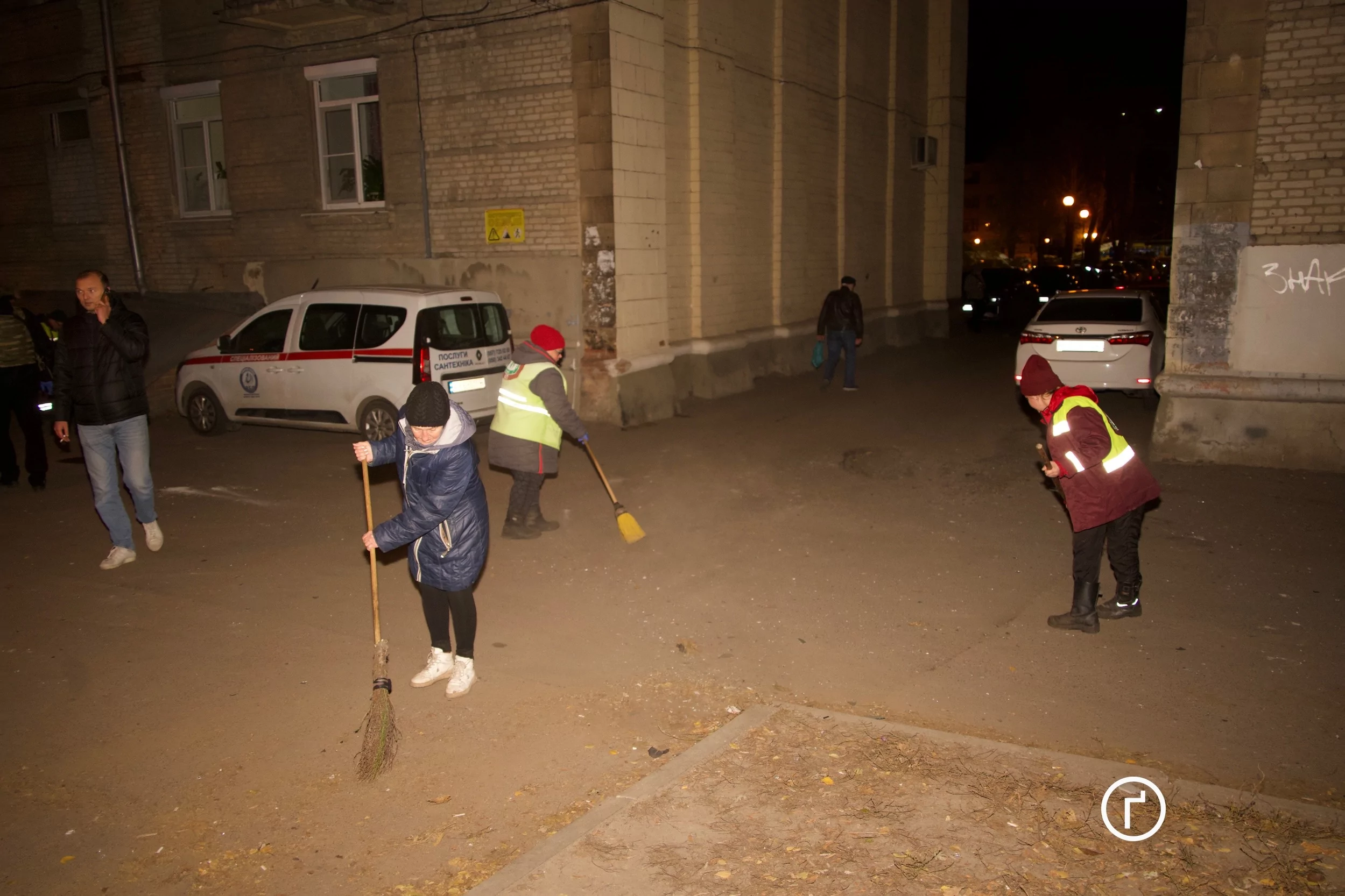 зображення до посту: Російські війська вдруге за день атакували Харків дроном нової розробки — фоторепортаж