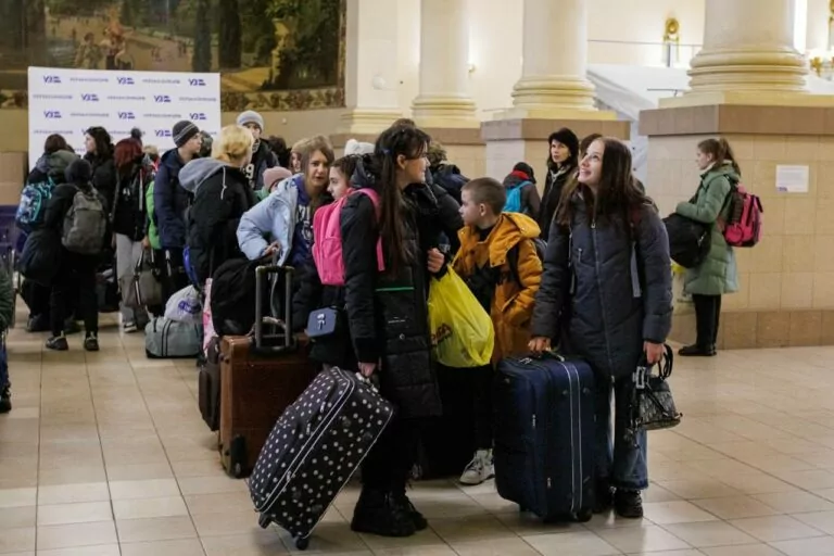 Діти з прифронтових громад Харківщини відправляться на реабілітацію до Франції