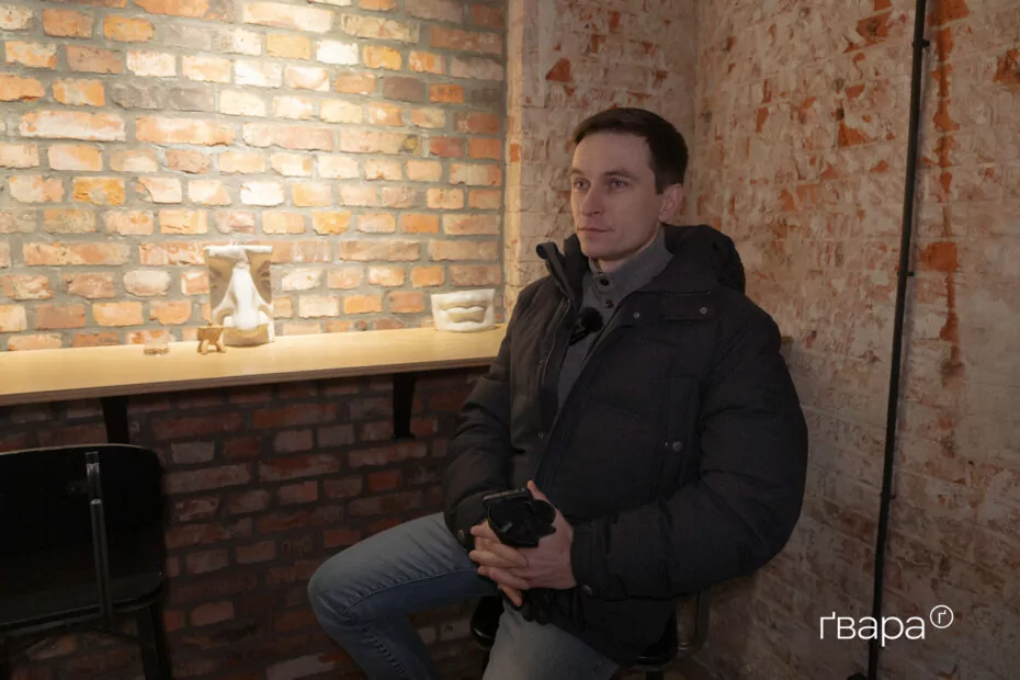 зображення до посту: Меморіалізація війни в момент війни: як у Харкові можуть вшанувати полеглих військових