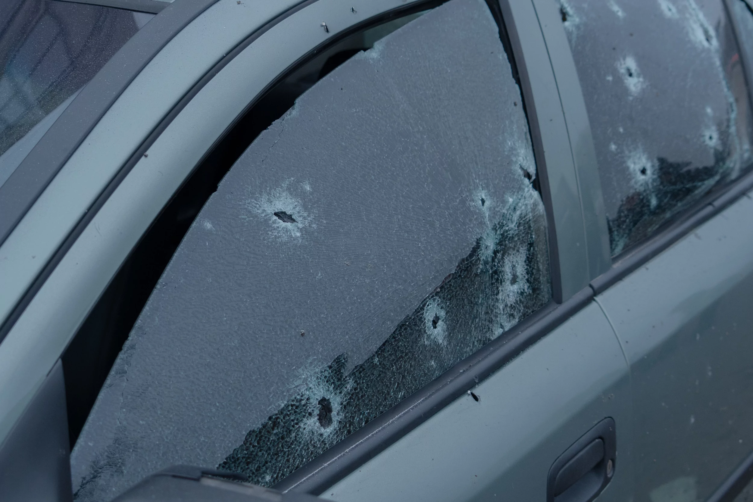 Car, damaged in Russian drone strike on Kharkiv on January 25, 2025 / Photo: Liubov Yemets, Gwara Media
