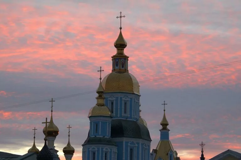 Вдень до 18 градусів тепла: погода на Харківщині сьогодні