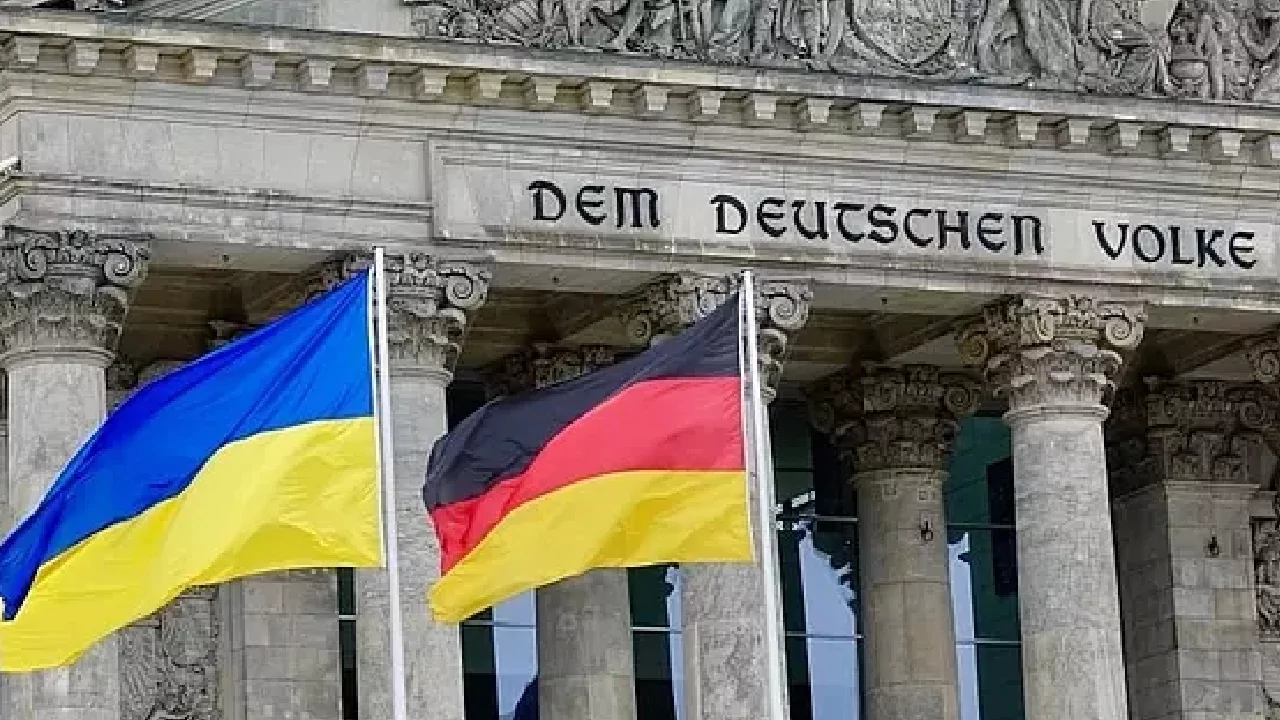 Ілюстративне зображення прапора України та Німеччини