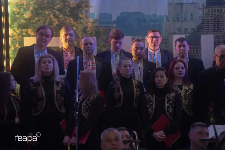 У Харкові на річницю повномасштабного вторгнення вшанували пам’ять загиблих військових — фото
