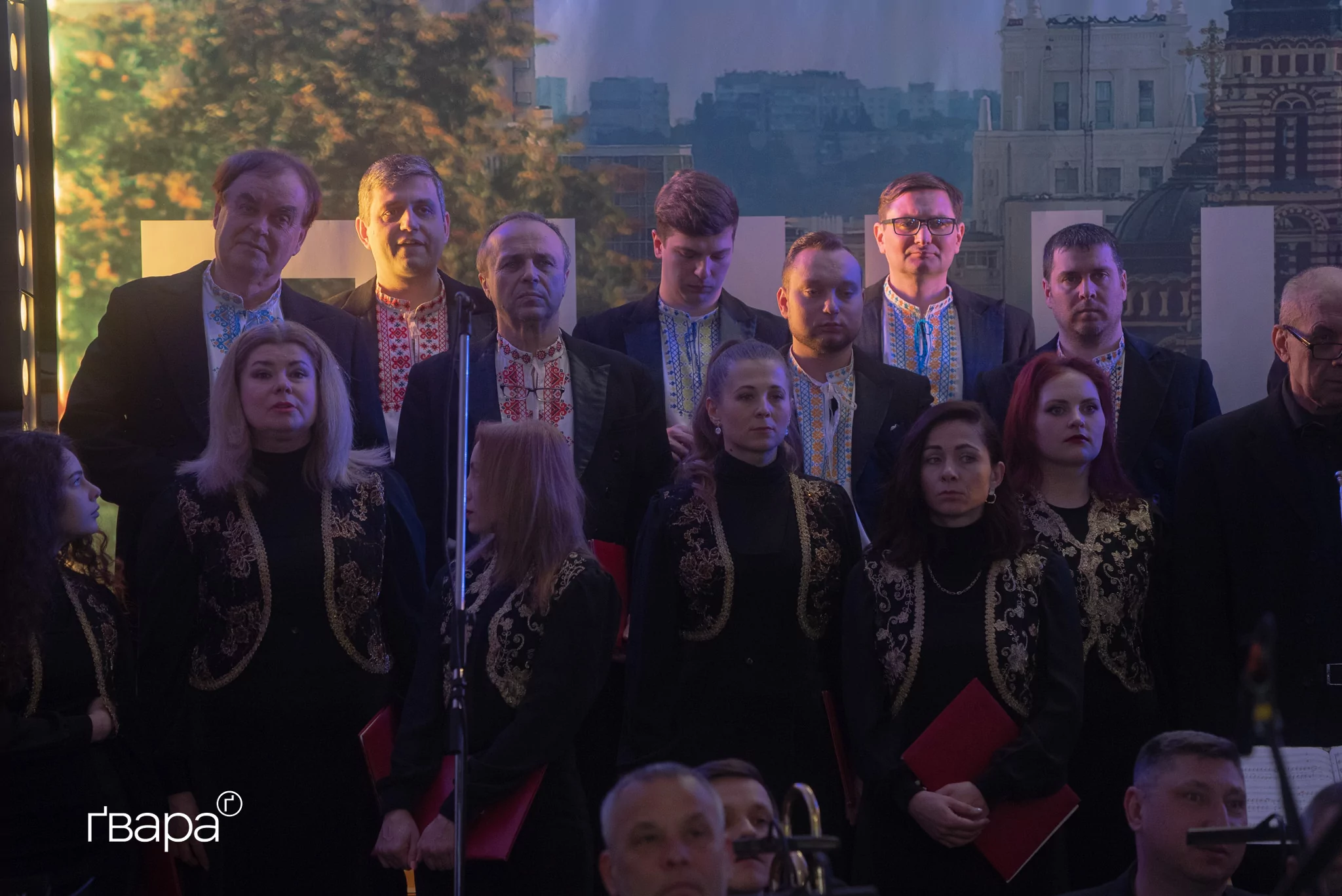 У Харкові на річницю повномасштабного вторгнення вшанували пам’ять загиблих військових / Фото: Любов Ємець, Ґвара Медіа