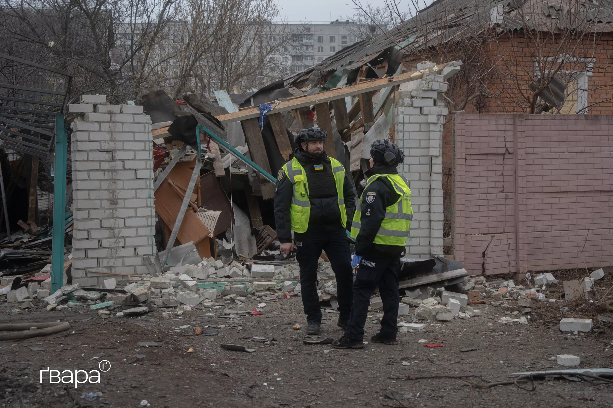 зображення до посту: «Вибило все скло»: наслідки удару російського «Шахеда» по Холодногірському району Харкова — фото
