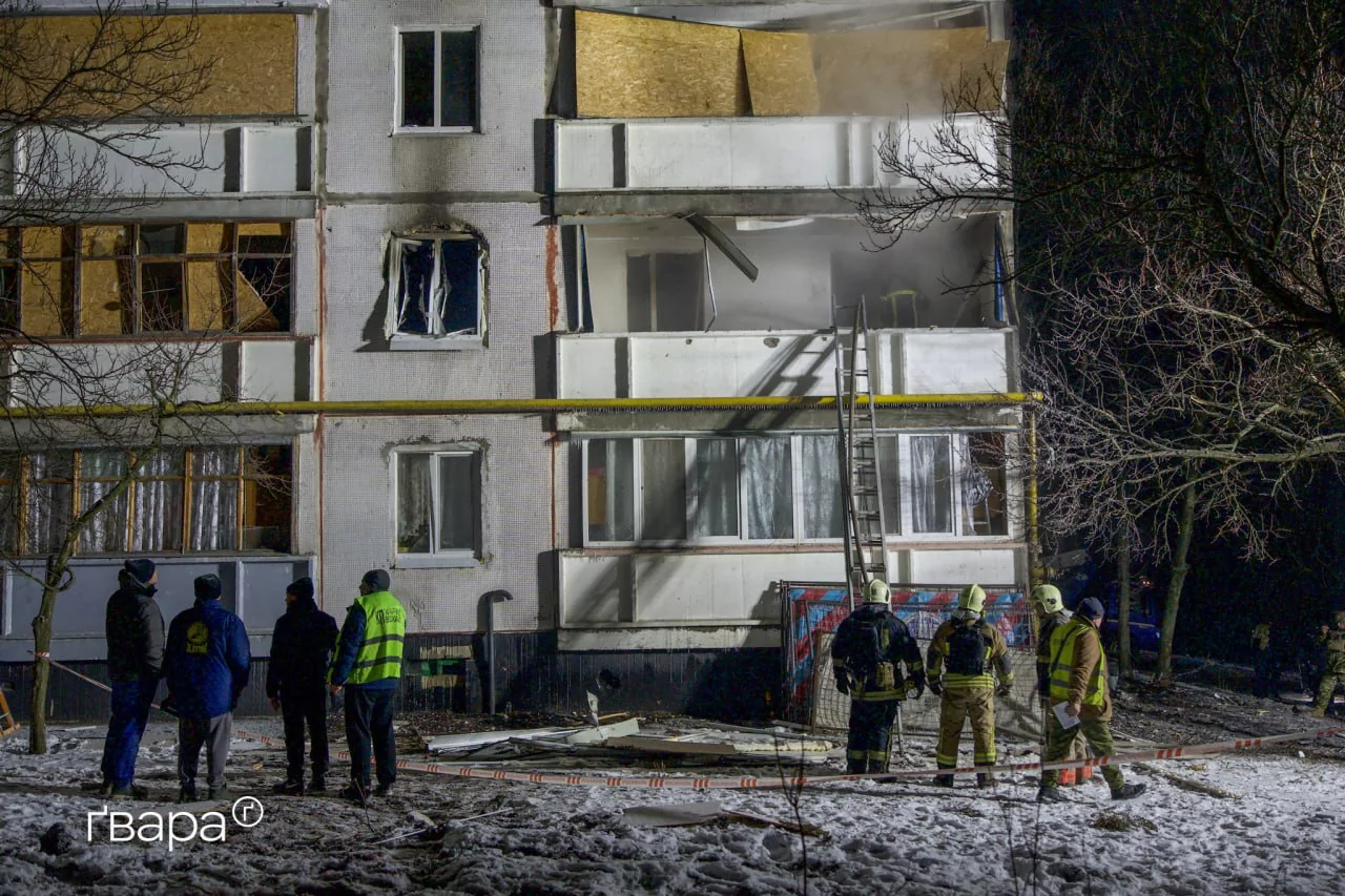 Наслідки дронової атаки на Харків у ніч на 26 лютого / Фото: Олександр Манченко, Ґвара Медіа