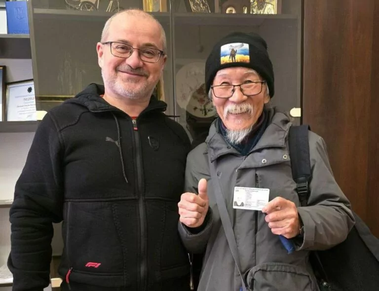 Фумінорі Цучіко отримав тимчасовий український паспорт
