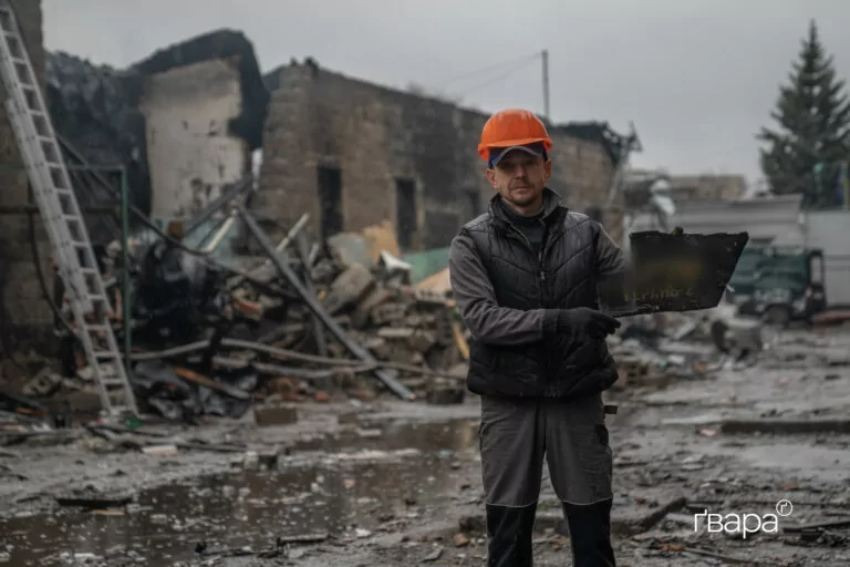 Росіяни вдарили дроном по енергетичному обʼєкту в Харкові — Зеленський