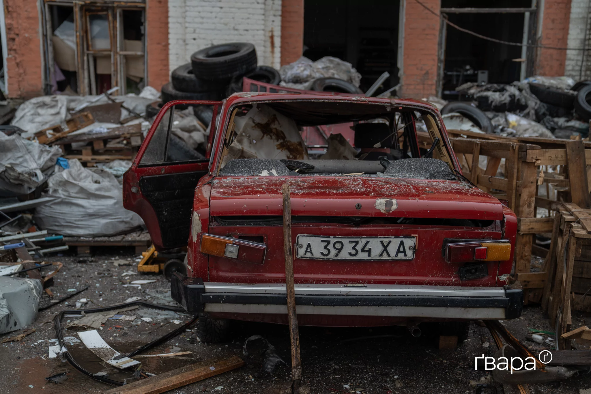 зображення до посту: ‎Наслідки масованого удару російських БпЛА ‎«Герань» по Харкову — фото 