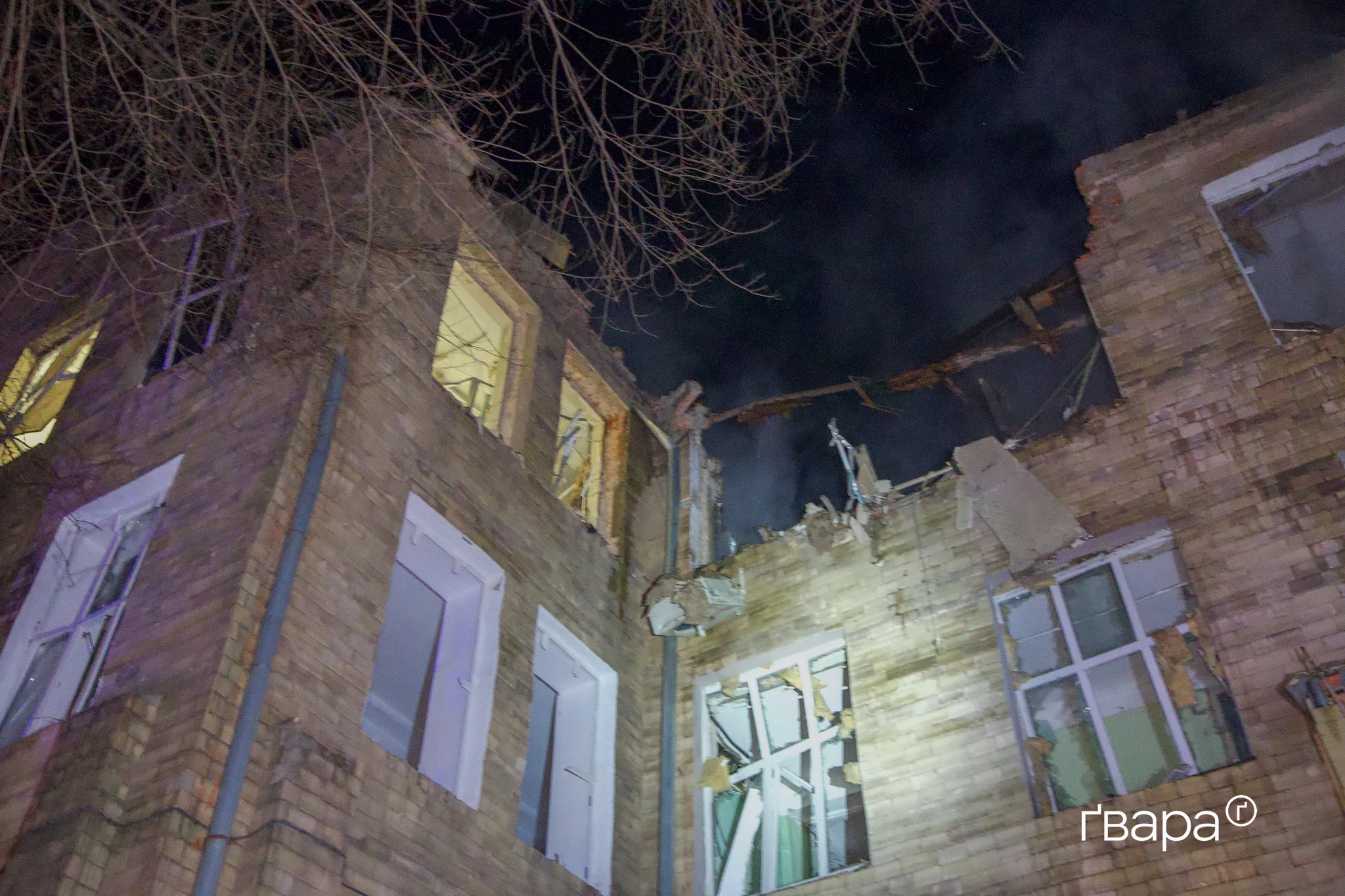 Наслідки обстрілу лікарні у Шевченківському районі