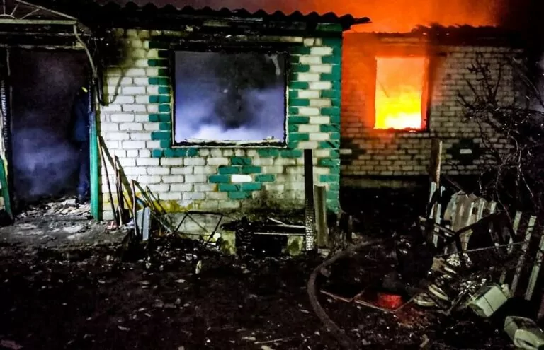На Харківщині внаслідок пожежі загинули троє людей, серед них дитина