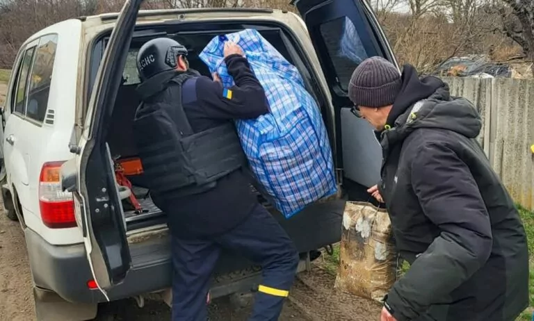 На Харківщині за добу з двох напрямків евакуювали понад 30 людей
